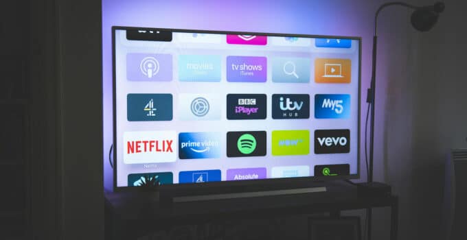 Cómo instalar apps en smart tv sin Play Store Cómo instalar apps en smart tv sin Play Store